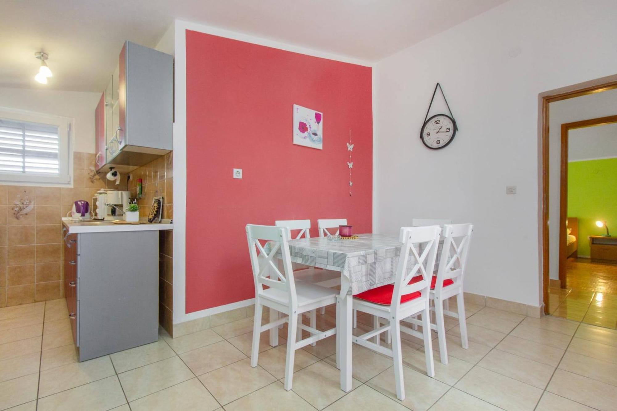 Apartments Alaga Трибунь Экстерьер фото